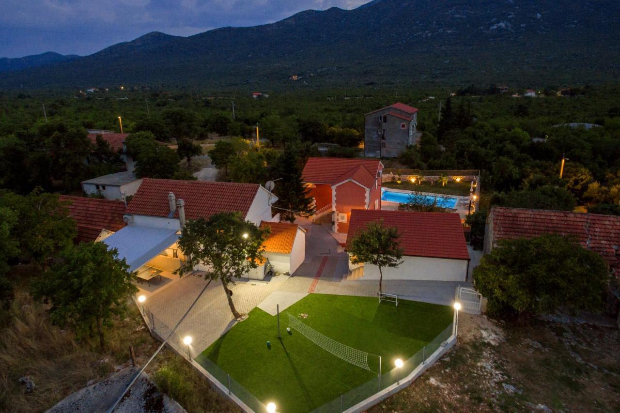 Luxury Villa Poquito Zagvozd Bagian luar foto